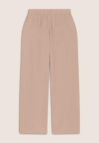 Pantalones de tela ligera, en un suave color rosa, con piernas anchas, cinturilla elástica y dos bolsillos traseros. Textura suave sin patrones.