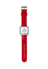 Orologio con cinturino in silicone rosso e cassa quadrata in argento; presenta una finitura liscia, una chiusura a fibbia e un marchio sul retro.