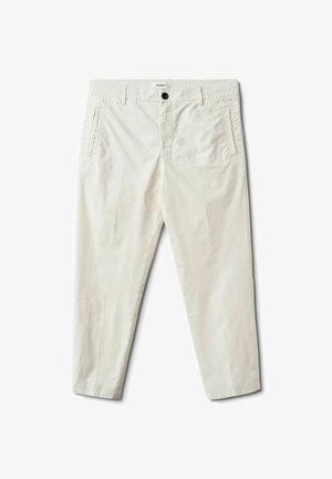 Világos krémszínű pamut nadrág, karcsúsított szabással, rugalmas derékpánttal, két oldalzsebbel és gombos záródással. Simább textúra, minta nélkül.