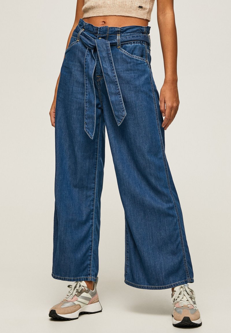 Pepe Jeans DAISY - Relaxed fit jeans - denim/blue denim - Zalando.co.uk