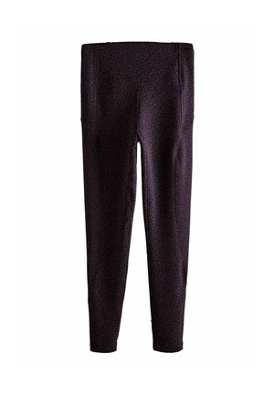 Leggings imprimés léopard sur une base violet foncé, dotés d'un tissu lisse et extensible ainsi que d'un design taille haute. Détails de couture visibles au dos.
