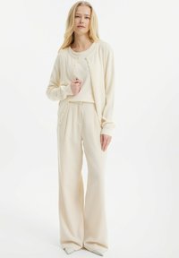 Greenpoint - Spodnie materiałowe