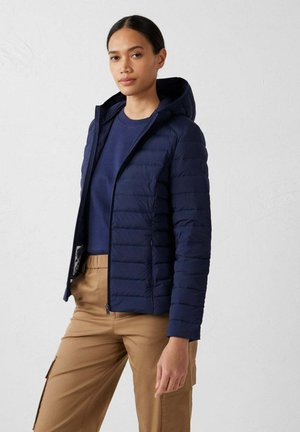 CAPUCHE LÉGÈRE SALMA - Piumino - bleu