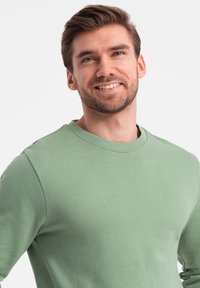 Ombre Mikina - green