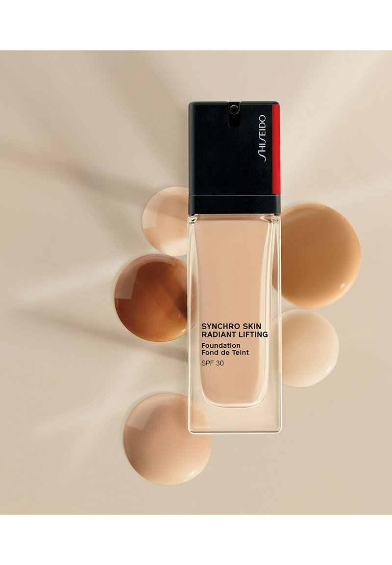 Damen Teint | Shiseido SYNCHRO SKIN RADIANT LIFTING Foundation 140/beige-meliert - RR38903 Damen Teint | Shiseido SYNCHRO SKIN RADIANT LIFTING Foundation 140/beige-meliert - RR38903
