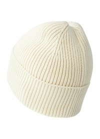 Beige strikket beanie-hue med ribbet tekstur og en fold-over kant, der har en konisk top og subtile lodrette linjer.
