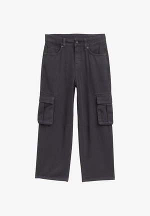 Pantalons cargo gris foncé avec une coupe décontractée, comportant plusieurs poches latérales, des passants de ceinture et une texture de tissu lisse.