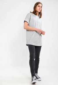 Urban Classics SHAPED TURNUP  - Camiseta básica - grey