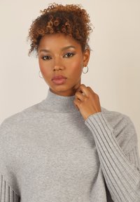 Apart SET - T-shirt basic - graumeliert