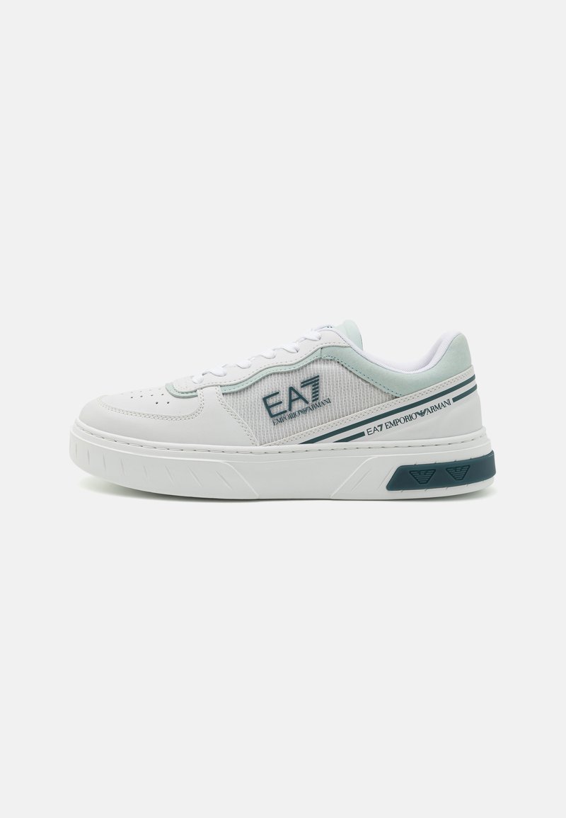 EA7 Emporio Armani SUMMER COURT - Tenisice - white/iceflow/stargaze