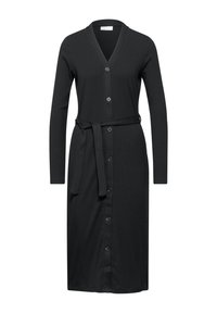 Schwarzes, geripptes Cardigan-Kleid mit langen Ärmeln, V-Ausschnitt, Knöpfen vorne und einem passenden, gebundenen Taillengürtel, hergestellt aus einem weichen Stoff.