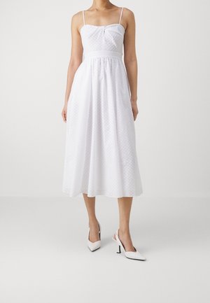 Cocktail dress / Party dress - white