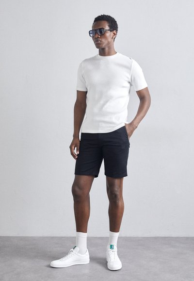 Tiger of Sweden TENUT - Short - black