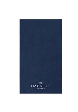 Toalla de algodón de color azul marino con una textura suave y el logo blanco "HACKETT LONDON" en la parte inferior, de forma rectangular y sin patrones.
