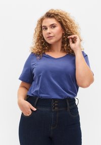 Zizzi Lihtne T-särk - blue