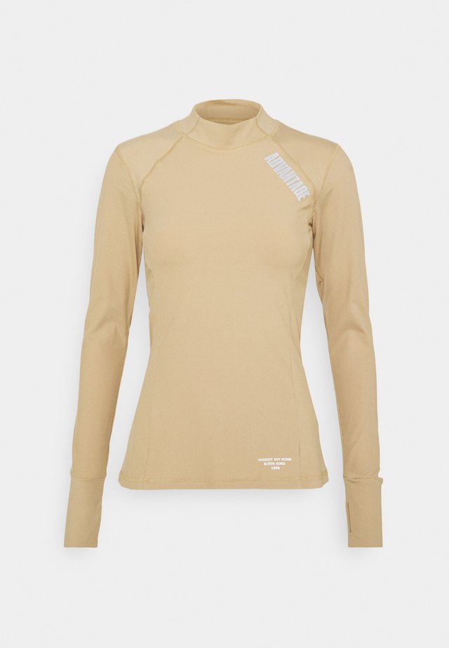 NIGHT - Sportshirt - cornstalk