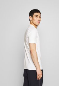 DRYKORN ANTON - T-shirt básica - white