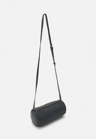 Studio Amelia BANDERAS BARREL BAG - Borsa a tracolla - black