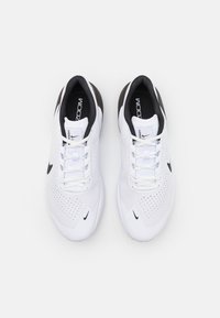Nike Performance Scarpe da allenamento - white