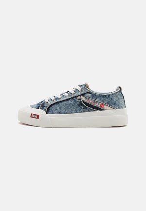 Matalavartiset tennarit - light-blue denim