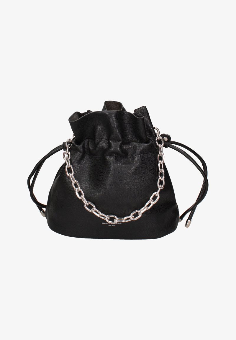 Borsa a secchiello in pelle nera con parte superiore arricciata, dettagli in catena argentata e chiusura con coulisse. Texture liscia e design leggero.