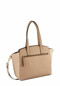 Sac à main structuré beige avec deux bandoulières, une poche zippée à l'avant et une bandoulière croisée amovible à imprimé serpent avec des éléments métalliques dorés.