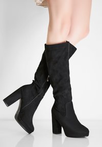 Queen Helena Stivali con plateau - nero