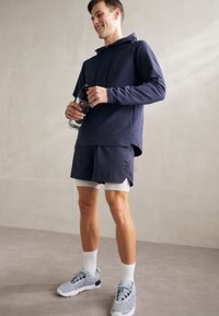 ICANIWILL STRIDE - Šortai „du viename“ - navy