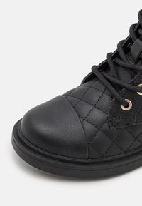 Geox Šněrovací kotníkové boty - black