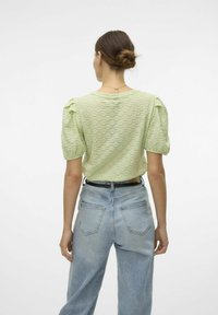 Vero Moda VMFLOWER  - Blouse - bok choy