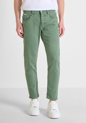 Slim fit jeans - moss green
