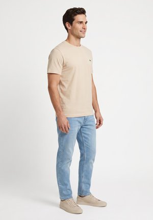 Lacoste, TH5133 . - Camiseta básica - beige