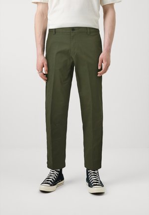 Chino - olive