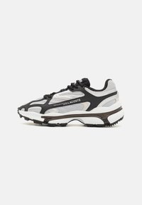 Unselected, grey/silver