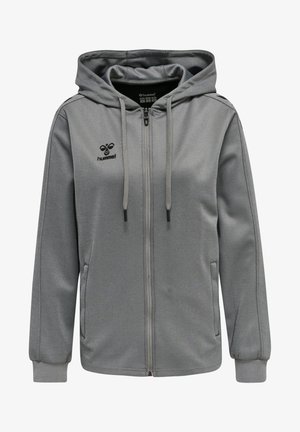 Szara bluza z kapturem na suwak z troczkami, kieszeniami po bokach i czarnym logo na piersi. Wykonana z gładkiego, miękkiego materiału o luźnym kroju.