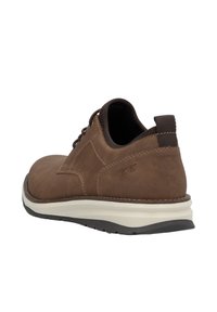 Rieker Baskets basses - nougatbraun