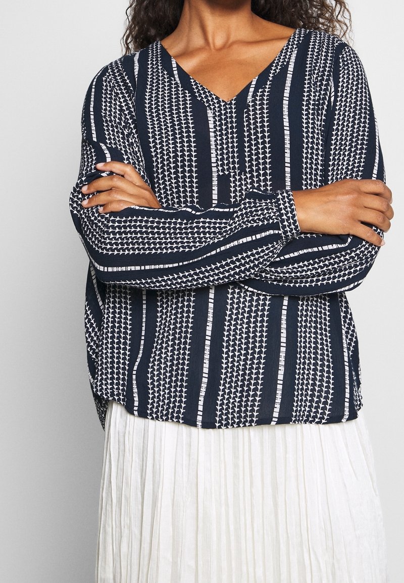 Kaffe Blus - dark blue