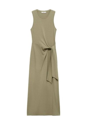 Robe maxi sans manches kaki en tissu doux, avec un détail de taille nouée et une coupe décontractée. Texture lisse avec un design simple.