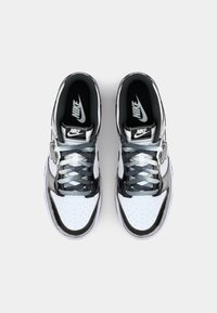 Nike Sportswear DUNK RETRO SE 1 - Sportbačiai - white/black