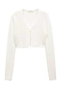 Cardigan scurt alb din tricot cu mâneci lungi, de tip V, și închidere cu nasturi frontali. Țesătură texturată cu variații subtile în model.