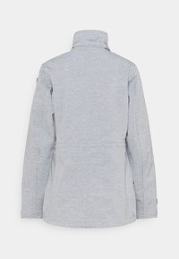 Veste gris clair à manches longues avec col montant vue de dos, présentant une coupe slim et des coutures discrètes.