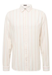 Koszula z długim rękawem w jasno-kremowym kolorze z wąskimi różowymi paskami, zapinana na guziki z przodu, z kołnierzykiem składanym na dół. Miękka bawełniana tkanina o regularnym kroju.