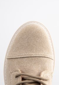 TWINSET Botines con cordones - nude
