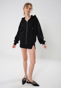 Even&Odd Felpa con zip - black