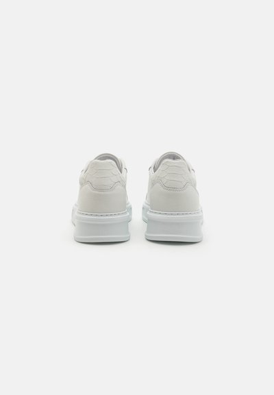 Roberto Cavalli Sneakers basse - white