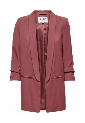 Długi żakiet w kolorze pudrowego różu z wąskimi klapami, podwiniętymi rękawami, przednimi kieszeniami z patkami oraz satynową podszewką.