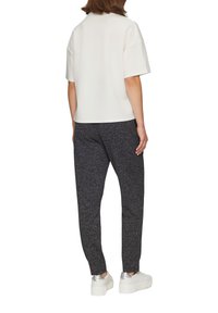 s.Oliver MIT LOGO-TAPE IM RELAXED FIT - T-shirt basic - ecru