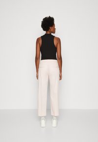 Tommy Hilfiger STRAIGHT  - Bukse - whimsy pink