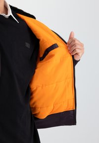 Alpha Industries Zimska jakna - plum