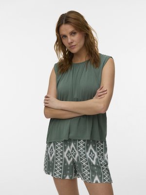 Vero Moda VMFILLI - Majica kratkih rukava s printom - laurel wreath